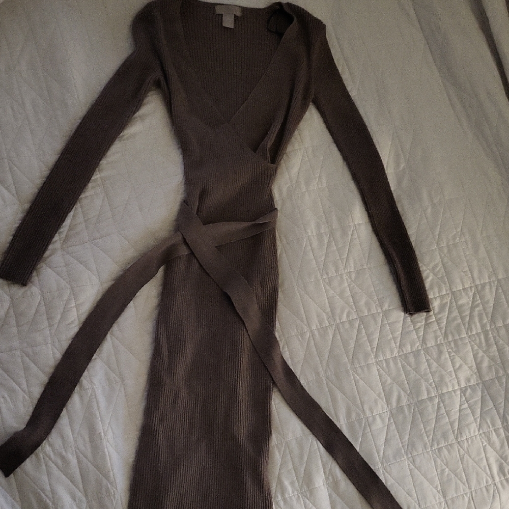 H&M Long Sleeve Knit Dress in Taupe